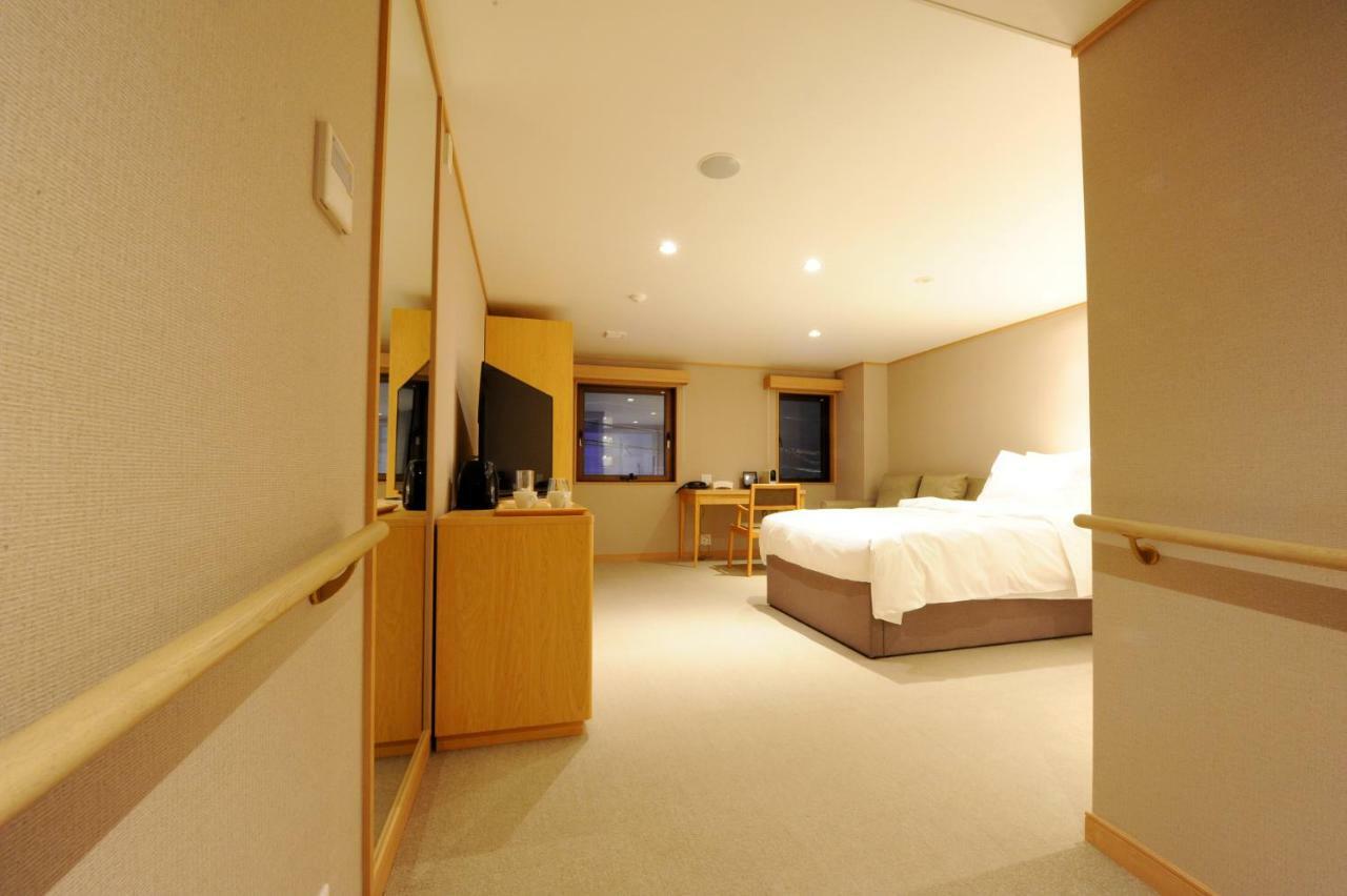 T Hotel Ryuoo Shimotakai Ngoại thất bức ảnh